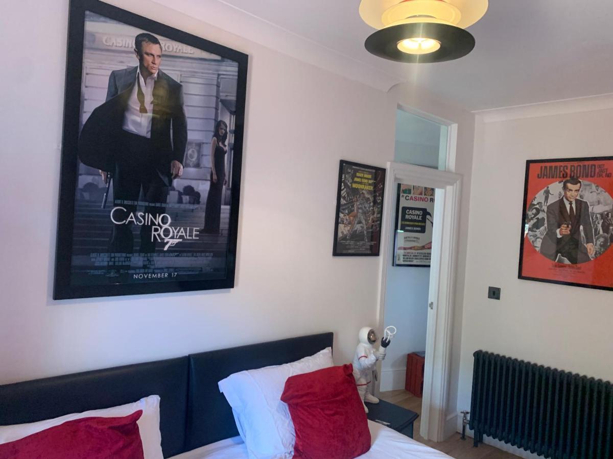 Southsea Royale James Bond 3 Bed Cool Penthouse, Seafront Parking Портсмът Екстериор снимка